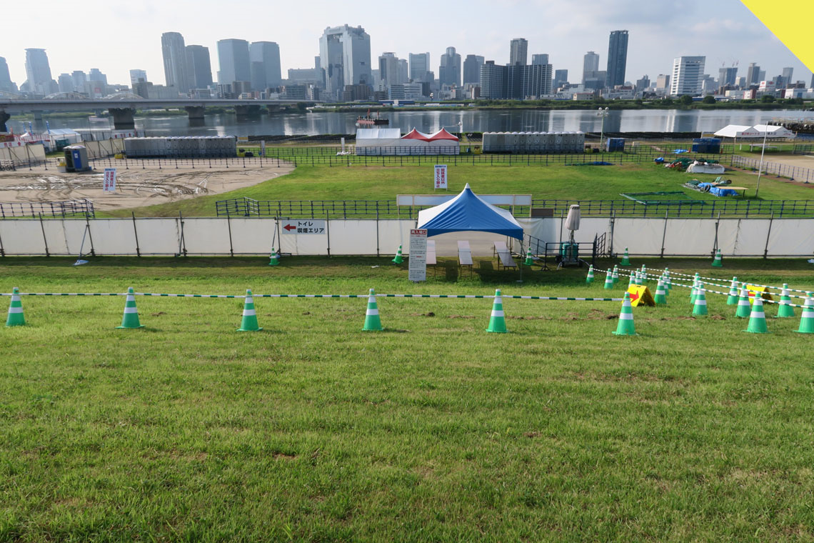 なにわ淀川花火大会2023 パノラマレフトスタンド１