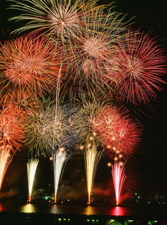 花火の大競演